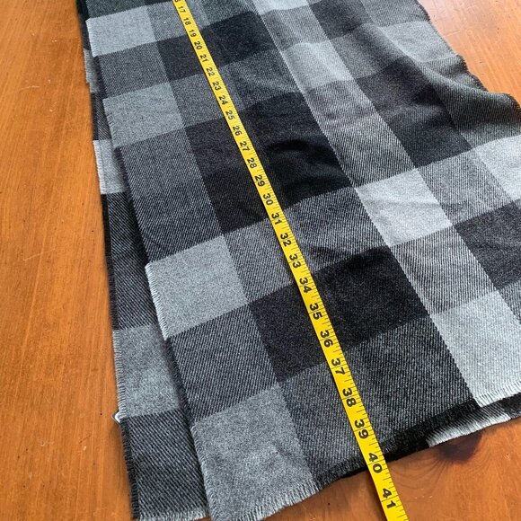 NEW WITH TAGS RW&CO Scarf - Picture 5 of 5